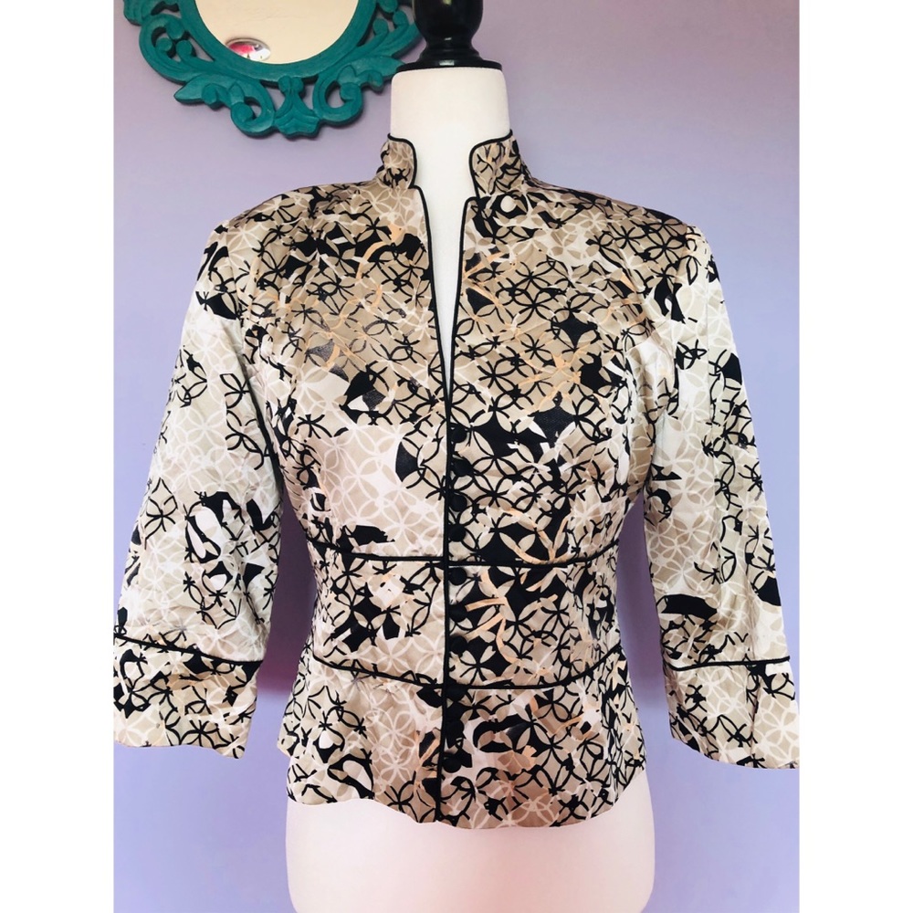 JS Collections Asian kimono 100% silk jacket